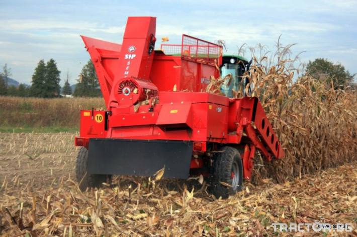 Комбайни SIP Прикачен комбайн за царевица, модел TORNADO 80 2 - Трактор БГ