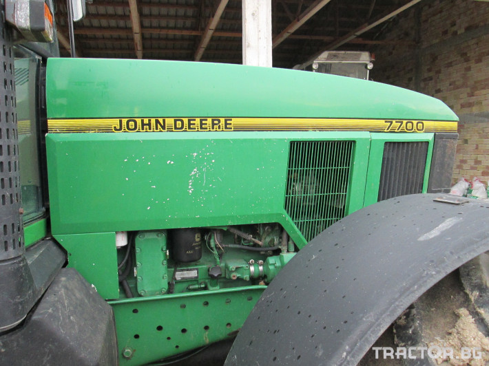 Трактори John Deere 7700 1 - Трактор БГ