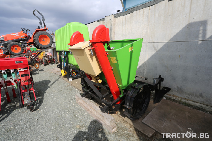 Машини за зеленчуци Сеялка за картофи 2 - Трактор БГ