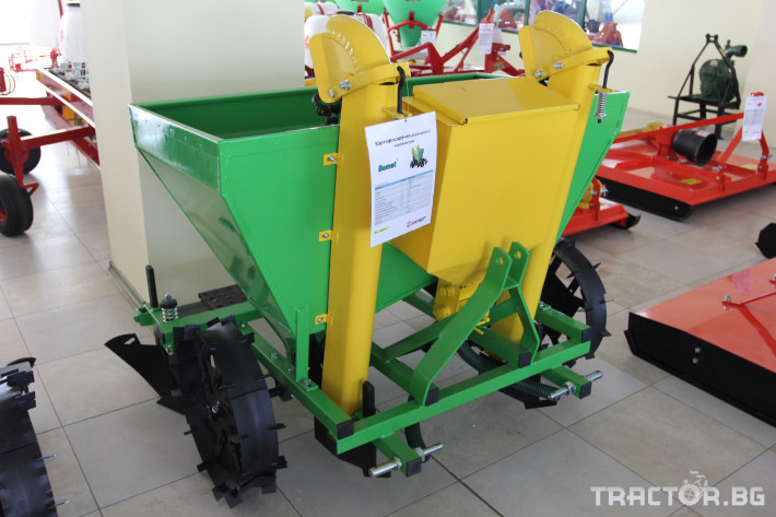 Машини за зеленчуци Картофосадач дву-редов с торовнасяне - ПОЛСКИ 1 - Трактор БГ