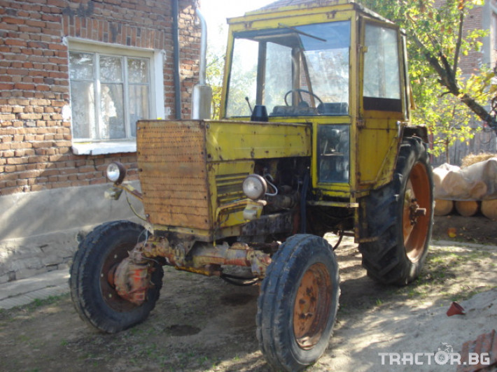 Трактори Болгар TK 82 0 - Трактор БГ