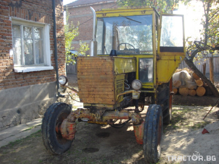 Трактори Болгар TK 82 5 - Трактор БГ