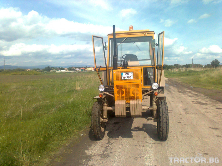 Трактори Болгар TK -80 0 - Трактор БГ