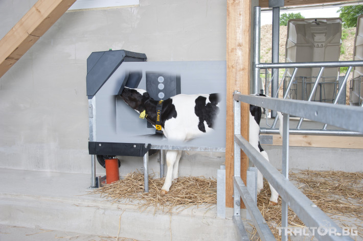 Машини за ферми Робот за хранене на телета H&L100 0 - Трактор БГ