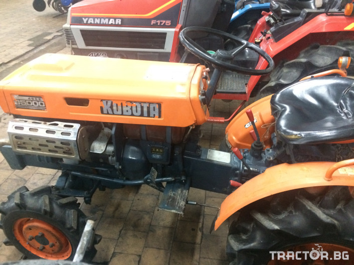 Трактори Kubota B5000 2 - Трактор БГ