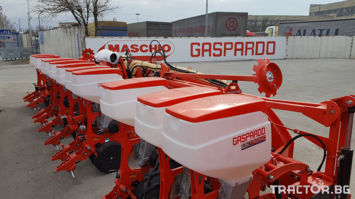 Сеялки СЕЯЛКА ЗА ПРОЛЕТНИЦИ GASPARDO модел MANTA 12 R  ISOTRONIC 0 - Трактор БГ