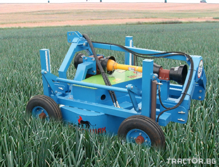 Машини за зеленчуци Машина за подрязване на лук и кротофи МОДЕЛ Z801 1 - Трактор БГ