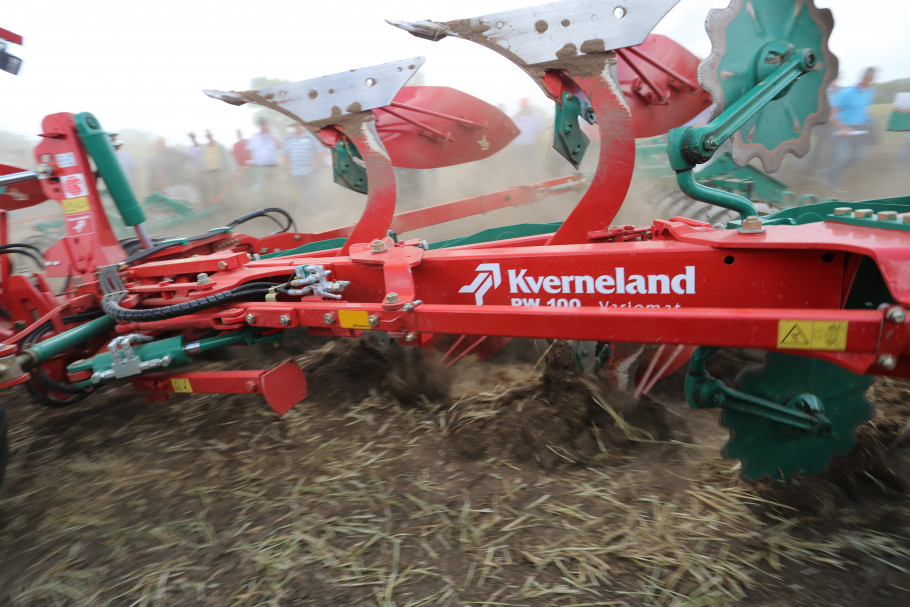 Kverneland показа нова сеялка за сезон 2015