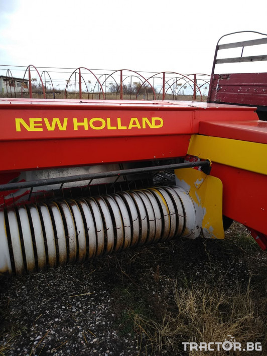 Сламопреси New Holland Hayliner 271 2 - Трактор БГ