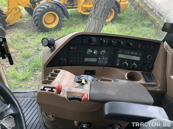 Трактори John Deere 8200 6 - Трактор БГ