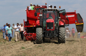 Тайгър Агри организира полева демонстрация на иновативни машини във Велинградско