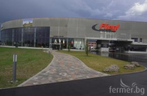 Български фермери посетиха нова фабрика на Fliegl по покана на фирма Статев (ВИДЕО)