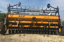 ALP механична сеялка за житни култури ALP - 3,5 м. - Трактор БГ