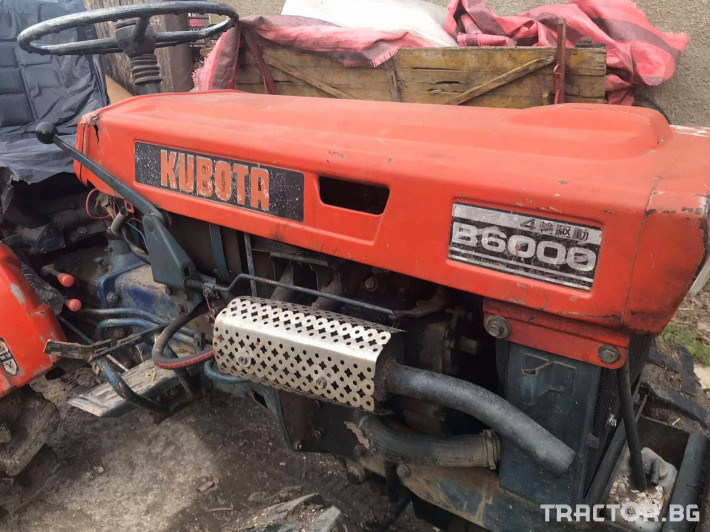 Трактори Kubota B6000 3 - Трактор БГ