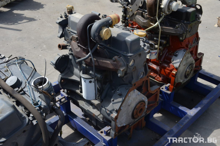 Части за трактори Двигател New Holland за TS110 3 - Трактор БГ