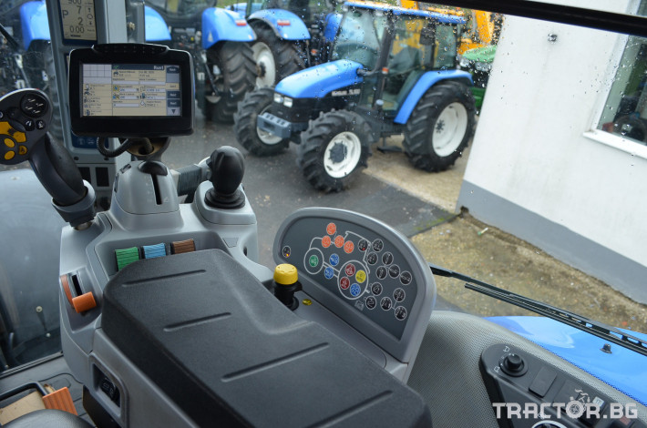 Трактори New-Holland T8.360 Ultracommand 16 - Трактор БГ