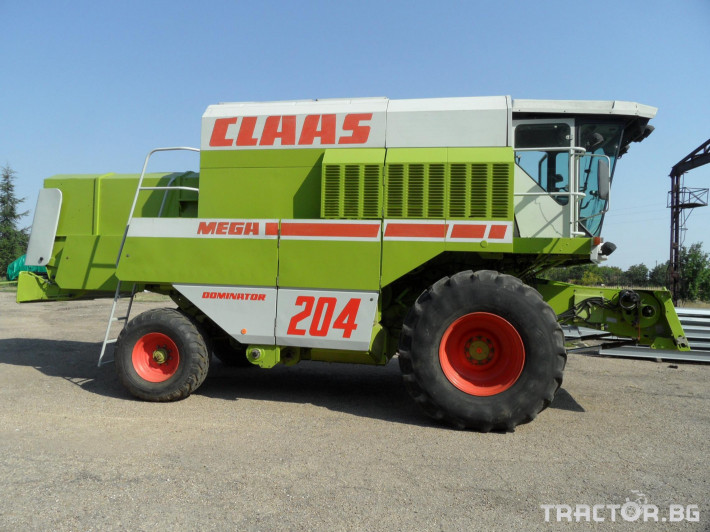 Комбайни Claas Mega 204 4x4 1 - Трактор БГ