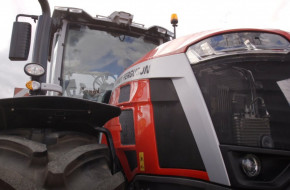 БАТА АГРО 2021: Първите продажби на новите трактори Massey Ferguson 8S са вече факт