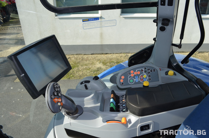 Трактори New-Holland T7.245 Powercommand SideWinder 12 - Трактор БГ