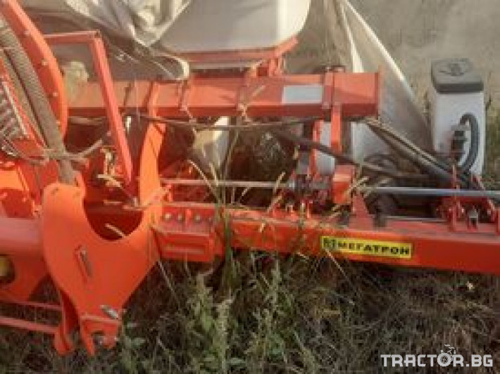 Сеялки KUHN PLANTER 3 2 - Трактор БГ
