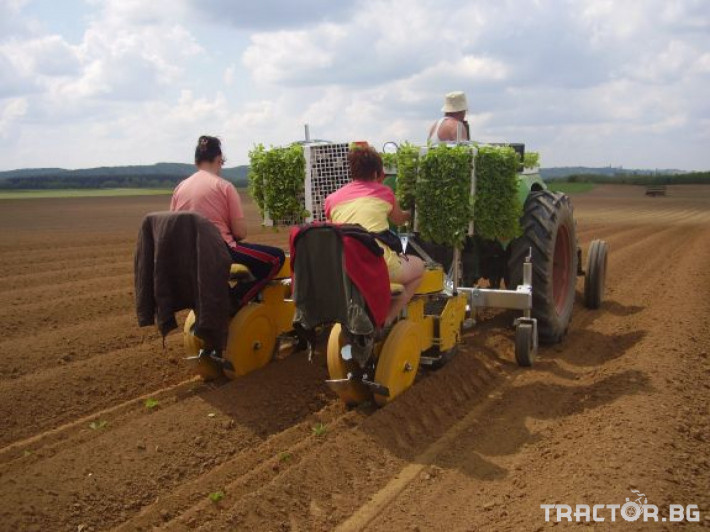 Машини за зеленчуци Садачка за разсади - едноредова / двуредова / три реда / четири реда 9 - Трактор БГ