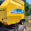 New-Holland BR 7070