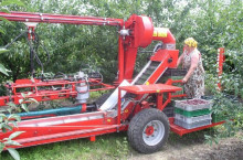 Машина за бране на плодове - череши, сливи и други - Трактор БГ