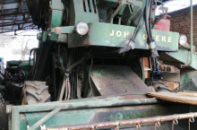John-Deere 330 - Трактор БГ
